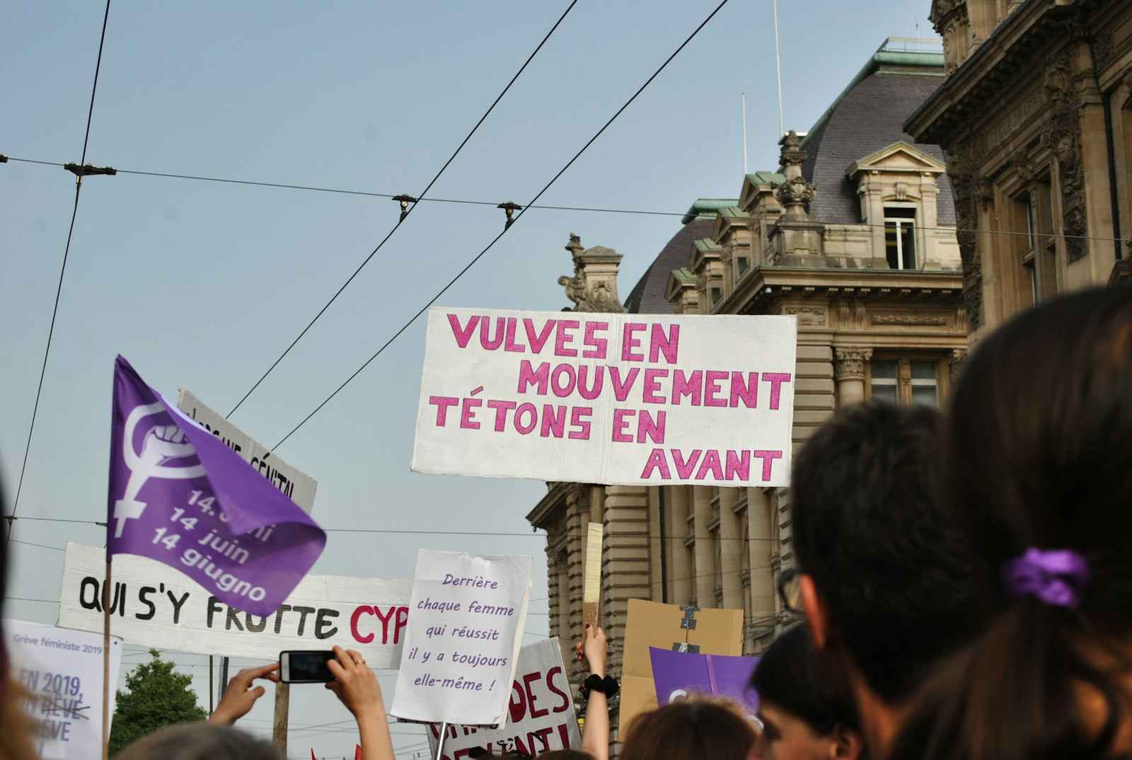 Dès ce mardi matin, Belfort s'embrase face aux coupes budgétaires scolaires