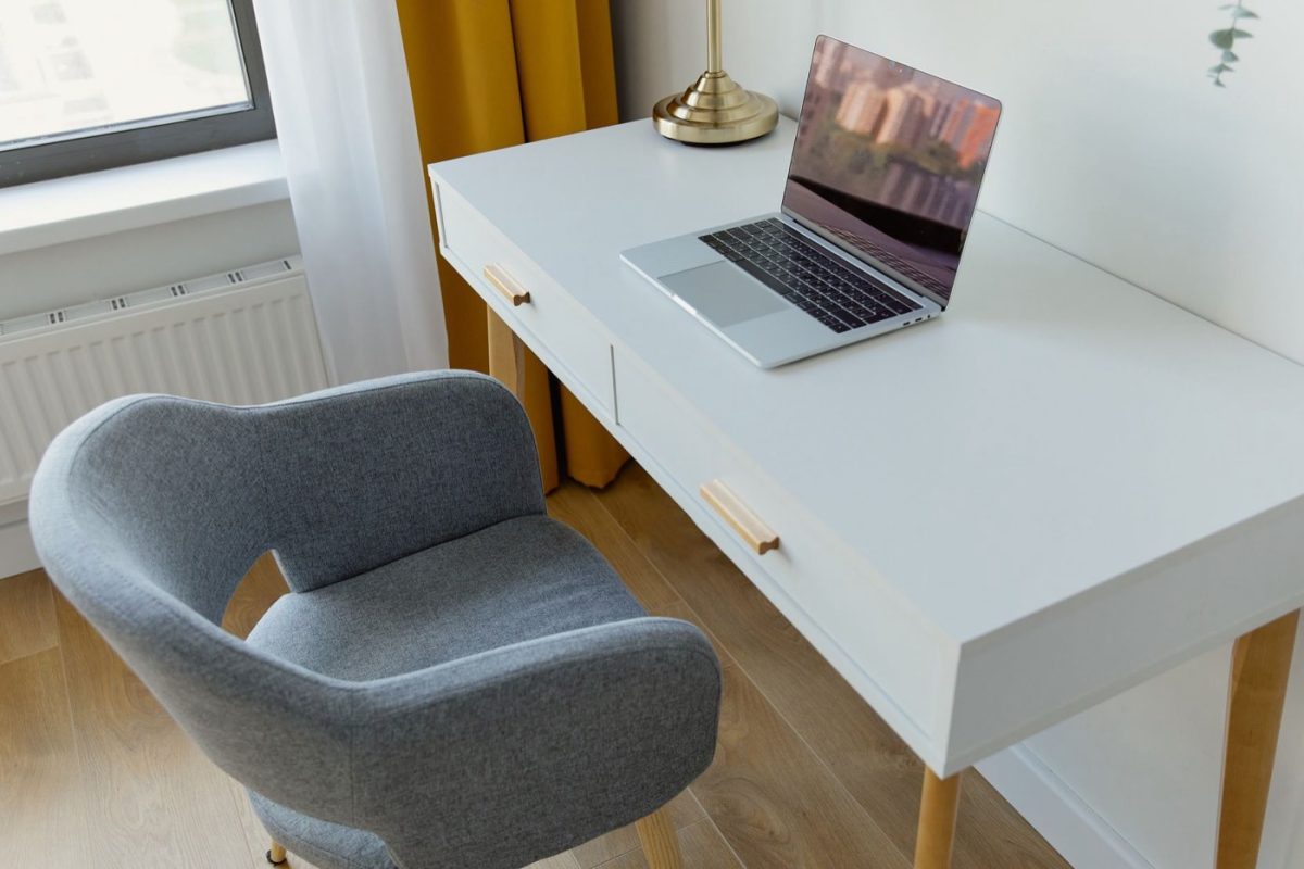 Optimiser un coin bureau dans un petit appartement