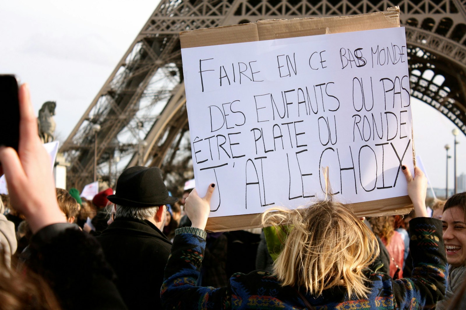 Disparition inquiétante d'Emma, 14 ans : que faire face à une fugue dans le Jura ?