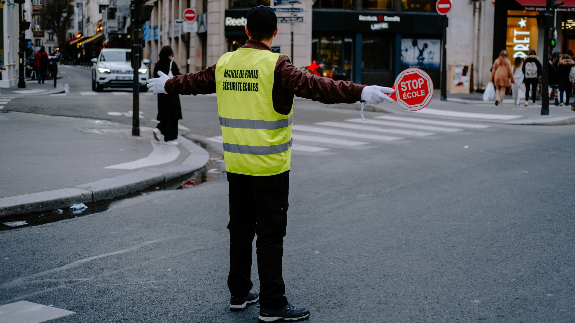 Accident à Quingey : un homme en fauteuil roulant victime d'une négligence routière