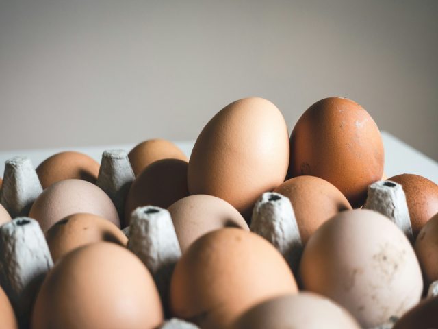 Des œufs pollués dans le Doubs : une alerte à la sécurité alimentaire