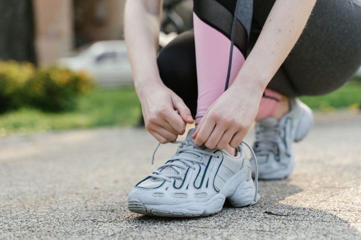Budget, équipement et alternatives low-cost pour rester actif sans se